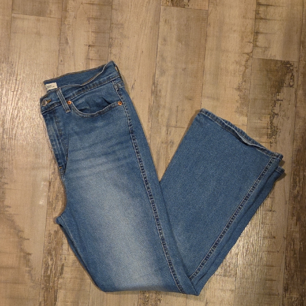 Signature by Levi Strauss Light Blue Straight Leg Jeans WMNS Size12